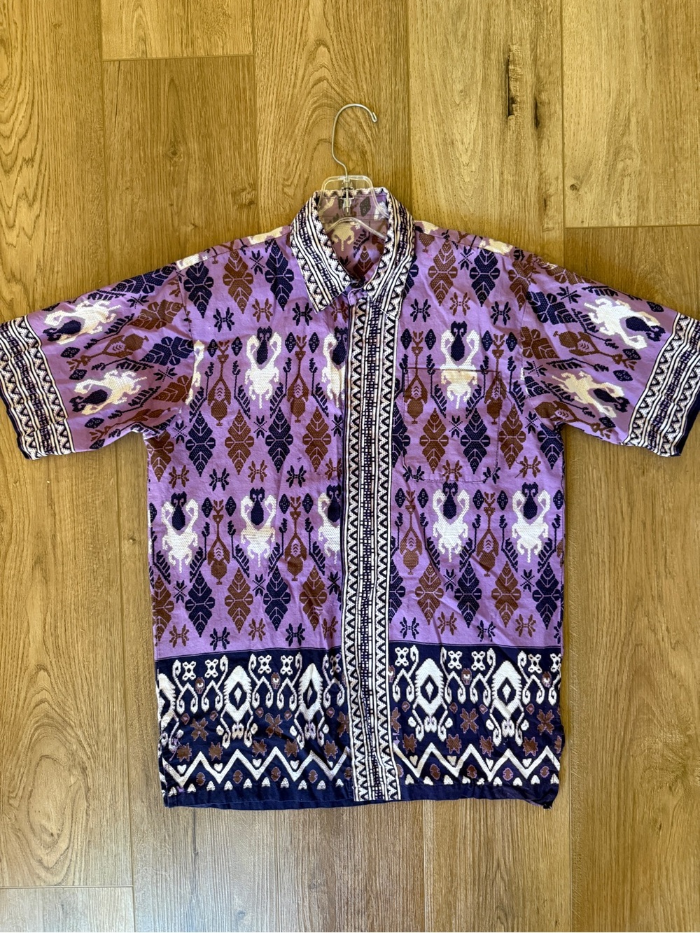VINTAGE BALI BIDADARI BATIK Purple & White Batik Short Sleeve Button Down Shirt